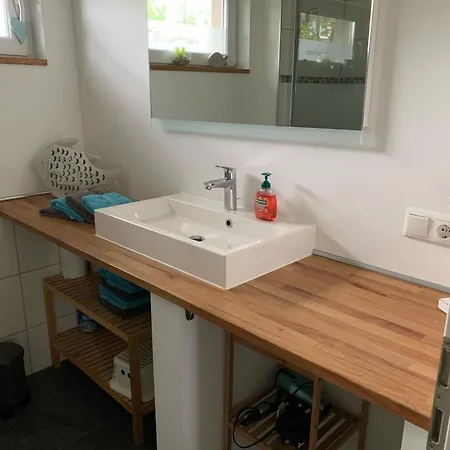 Semesterbostad Mueritz Beli